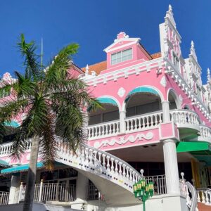 Royal Plaza Mall in Oranjestad