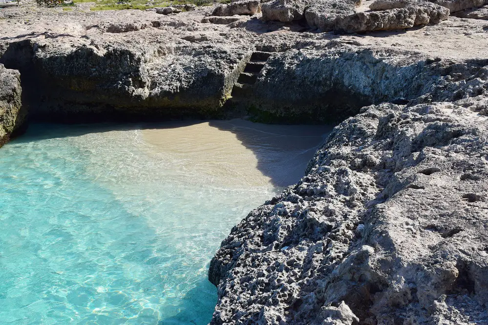 Tres Trapi (“Three Steps”) Beach in Aruba